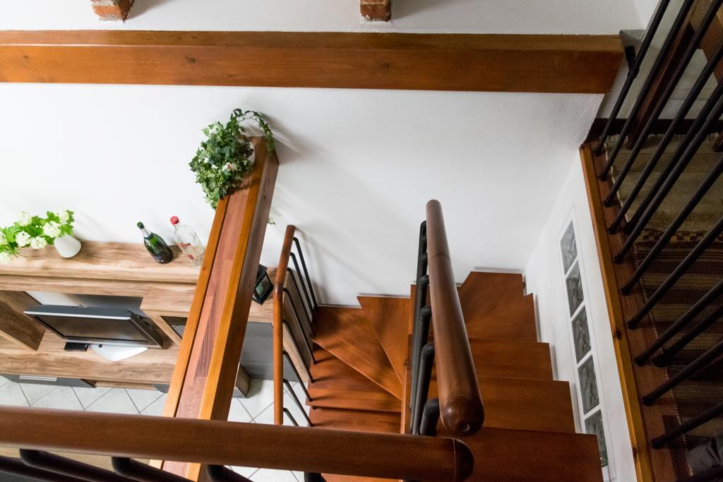 Il Soppalco Apartment Луино Екстериор снимка