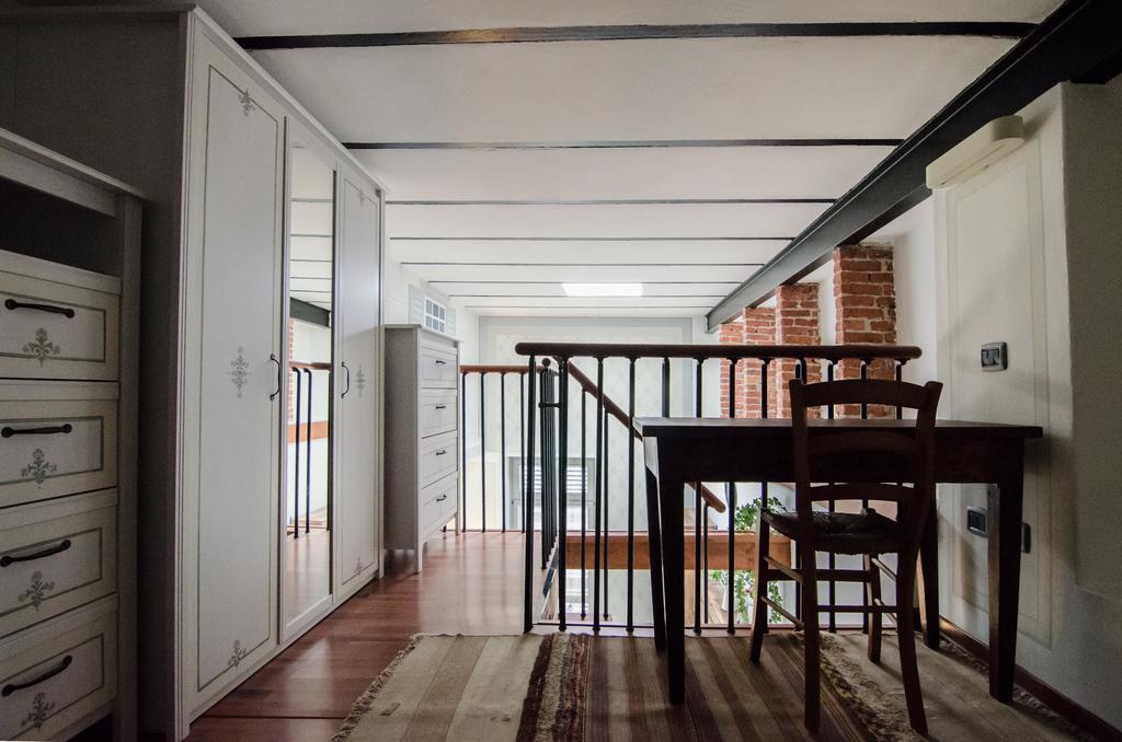 Il Soppalco Apartment Луино Екстериор снимка