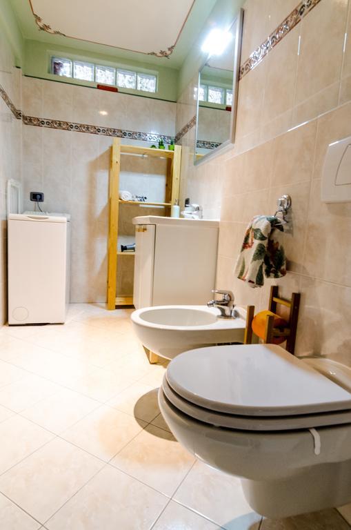 Il Soppalco Apartment Луино Екстериор снимка