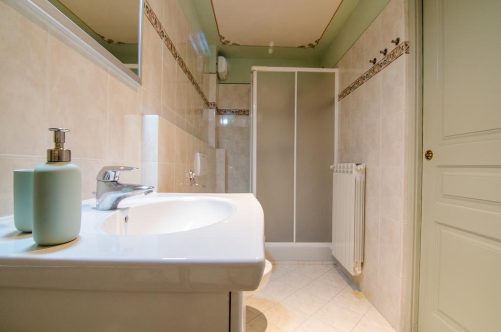 Il Soppalco Apartment Луино Екстериор снимка