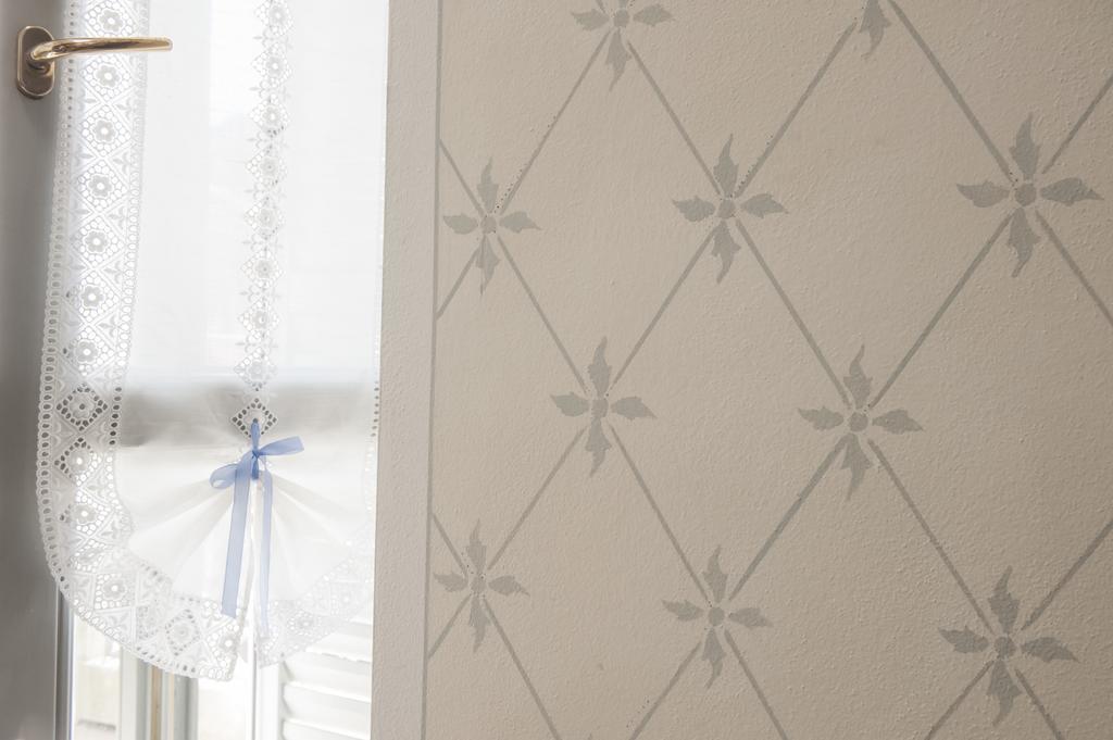 Il Soppalco Apartment Луино Екстериор снимка